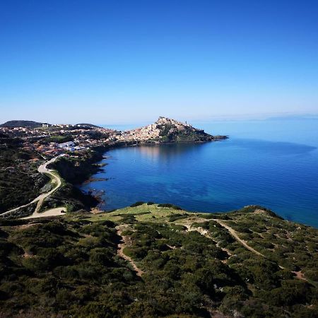 La Tartaruga Spiaggiata - Bilocale Centrale A Pochi Metri Dalla Spiaggia Castelsardo Buitenkant foto