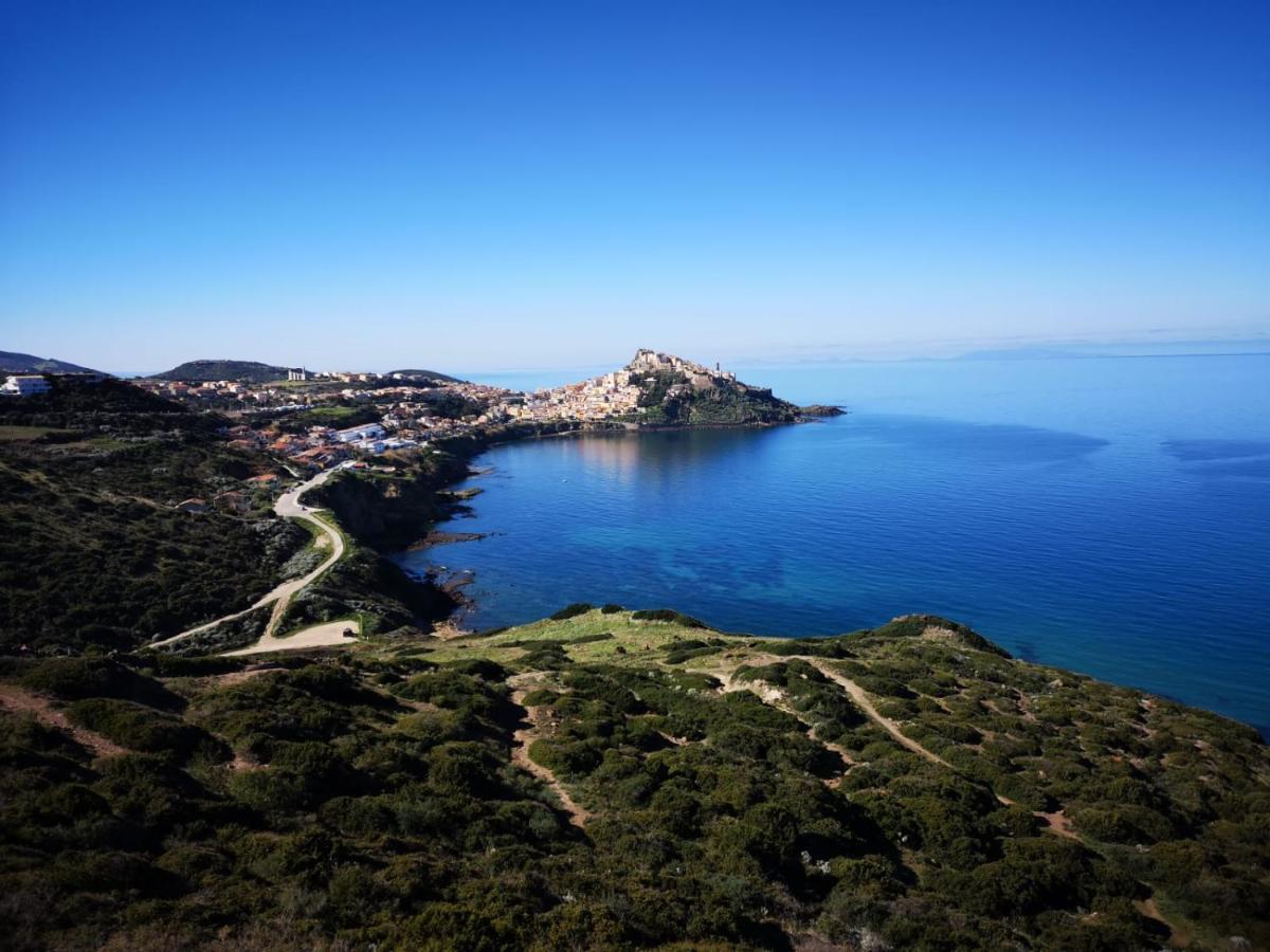 La Tartaruga Spiaggiata - Bilocale Centrale A Pochi Metri Dalla Spiaggia Castelsardo Buitenkant foto